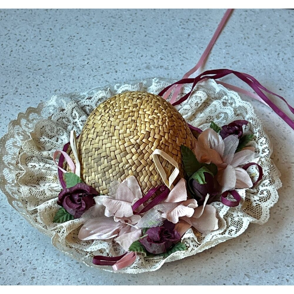 Vintage Doll Straw Hat With Lace & Ribbon Embellishments - Picture 3 of 8